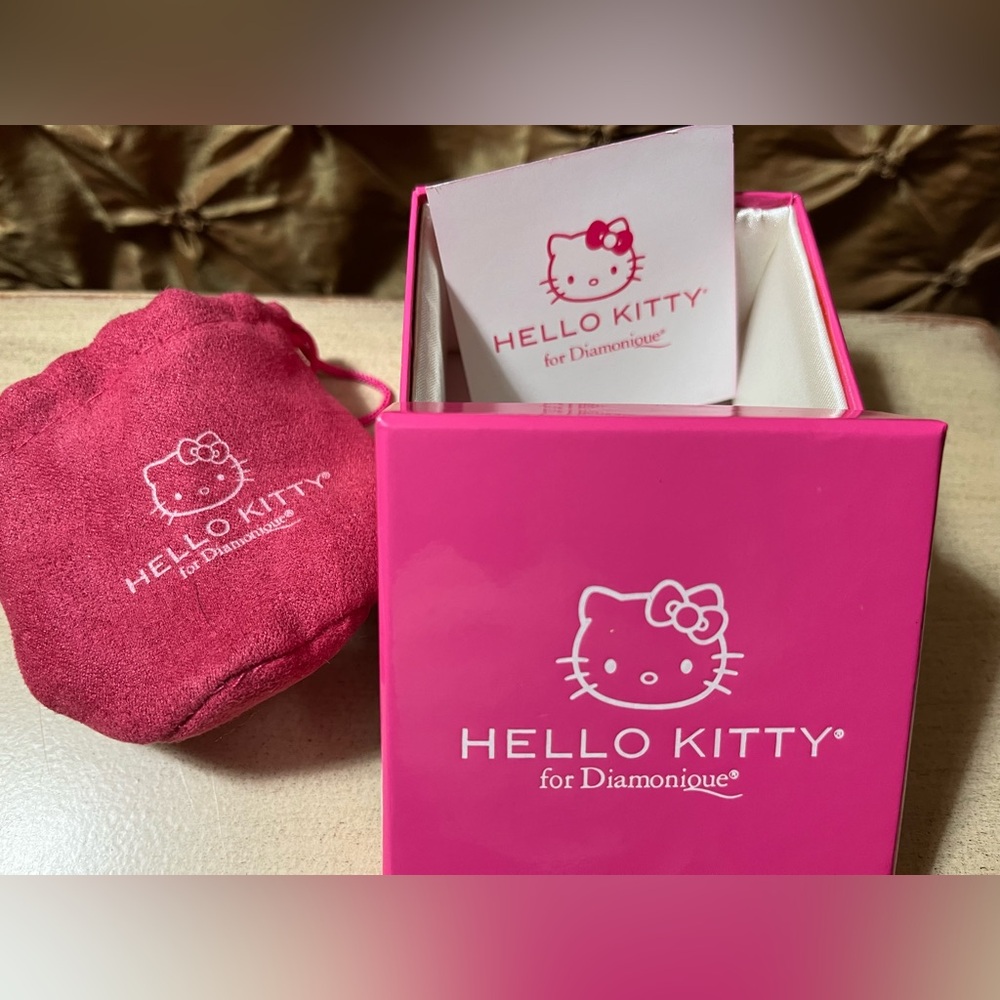 Hello Kitty Sanrio for Diamonique Hello Kitty Flower Eternity Ring size 8 1/2 🌸 - Picture 12 of 14